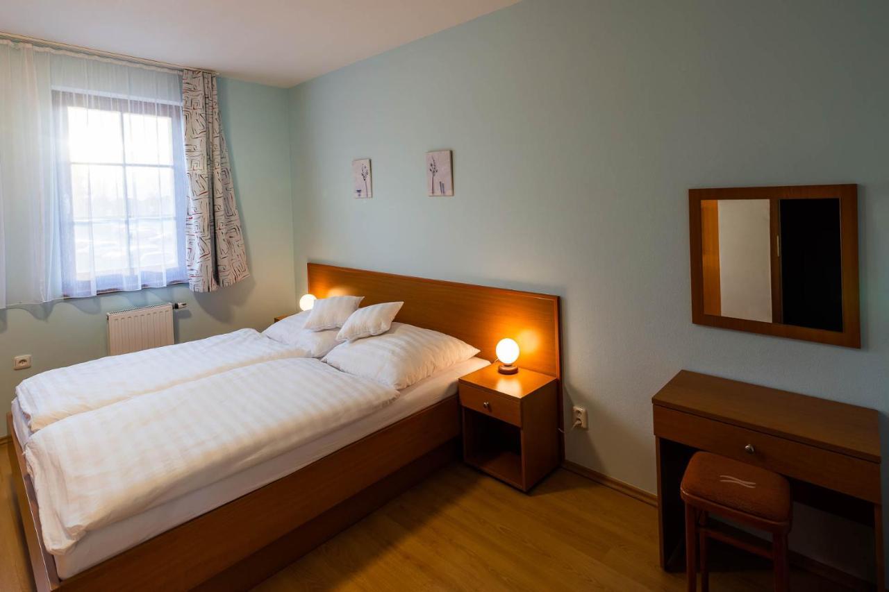 Apartman Eliska Třeboň Exterior foto
