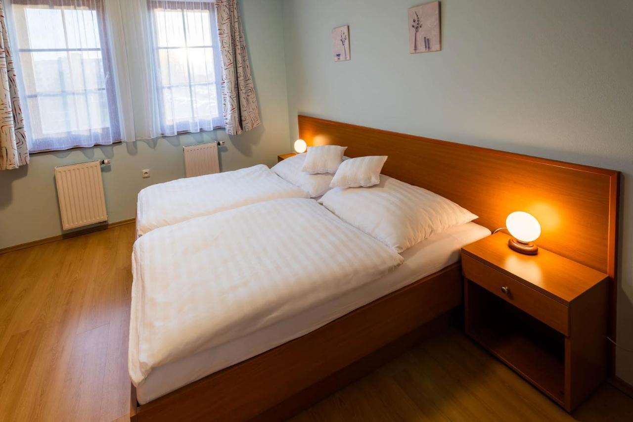 Apartman Eliska Třeboň Exterior foto